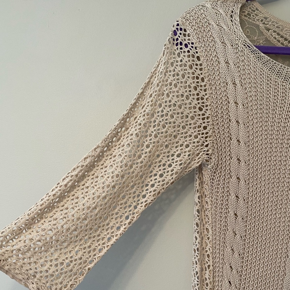 Beautiful long sleeve top. Never worn!